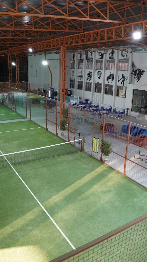 Parla Padel & Tennis Fabrika — fotoğraf 2