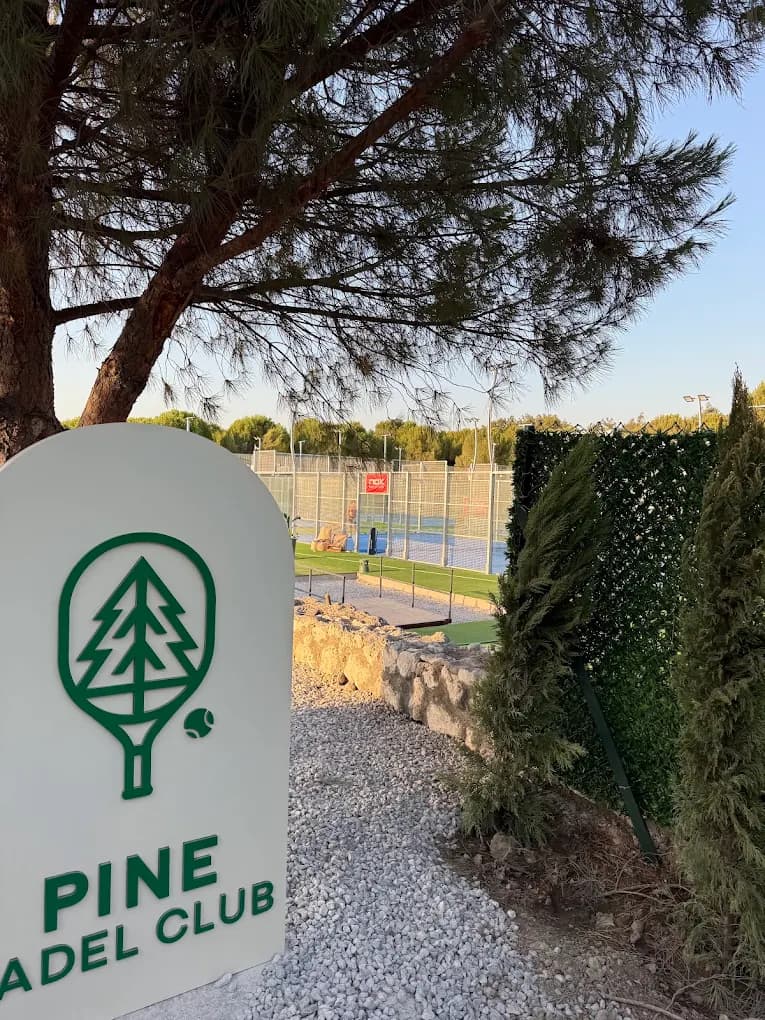 Pıne Padel Club padel kortu